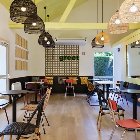 Szálloda Greet La Garenne - Renove