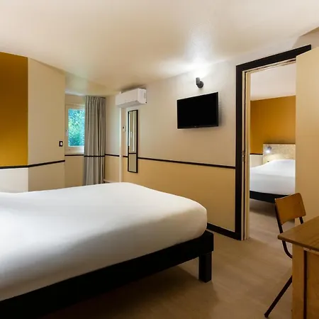 Hotel Greet La Garenne - Rénové 3*