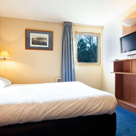 Greet La Garenne - Renove Szálloda 3*