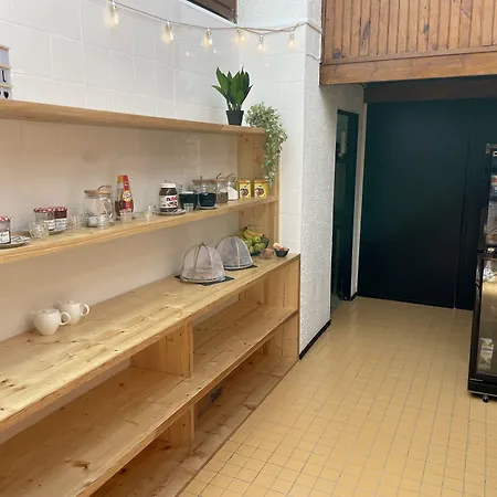 Greet La Garenne - Renove 3* Villeneuve-la-Garenne