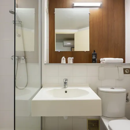 Szálloda Greet La Garenne - Renove Villeneuve-la-Garenne