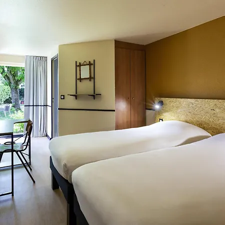 Greet La Garenne - Renove 3* Villeneuve-la-Garenne