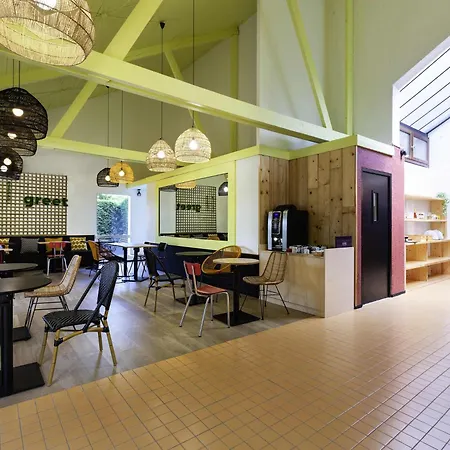 מלון Greet La Garenne - Renove 3*