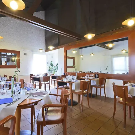 Szálloda Greet La Garenne - Renove